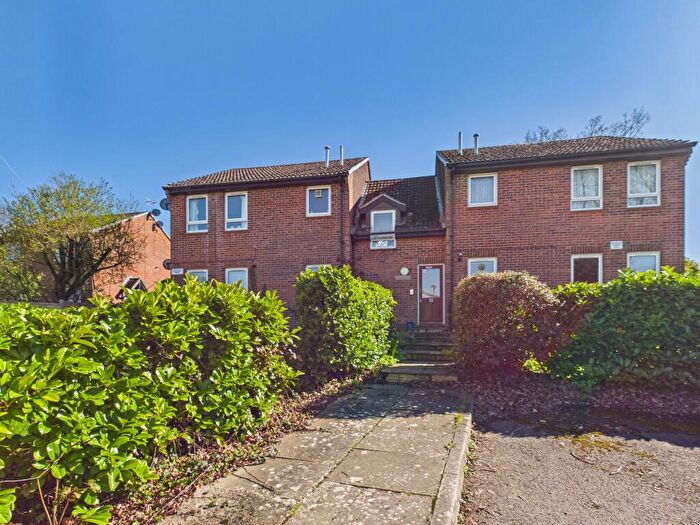 Studio To Rent In Mortimer Gardens, Tadley, RG26