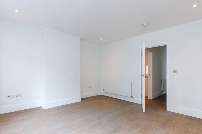 1 Bedroom Flat To Rent In Kings Road, London, SW3