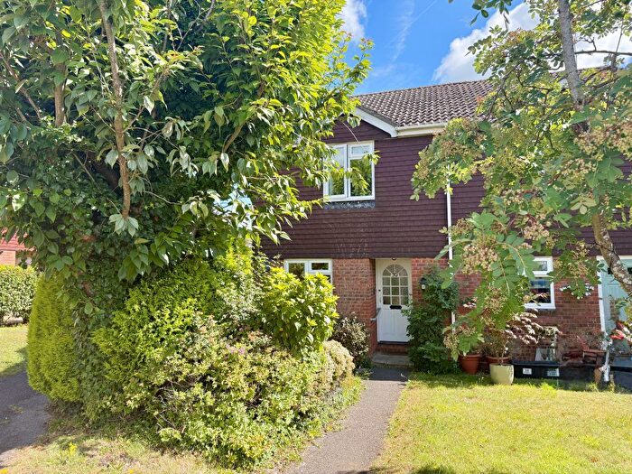 2 Bedroom End Of Terrace House For Sale In Periwinkle Close, Lindford, Hampshire, GU35