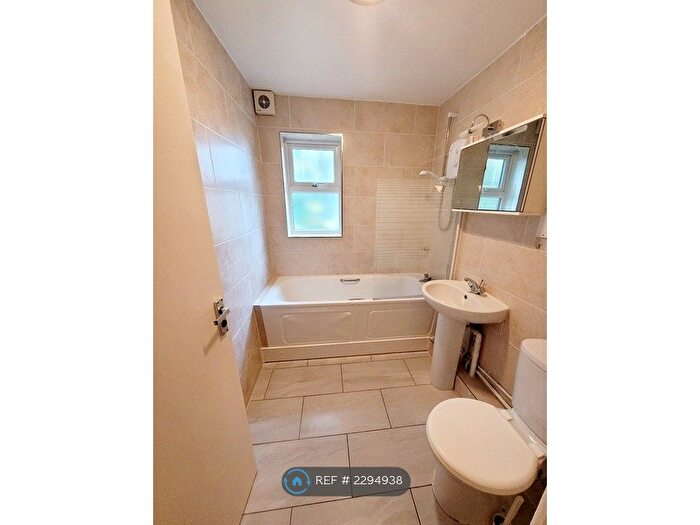 1 Bedroom Flat To Rent In Floyd Road, London, SE7