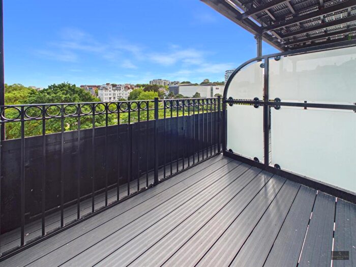1 Bedroom Flat To Rent In Brights House, Bournemouth, BH1