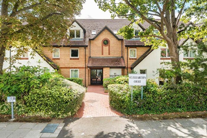 1 Bedroom Flat For Sale In Mayfield Avenue, North Finchley, N12
