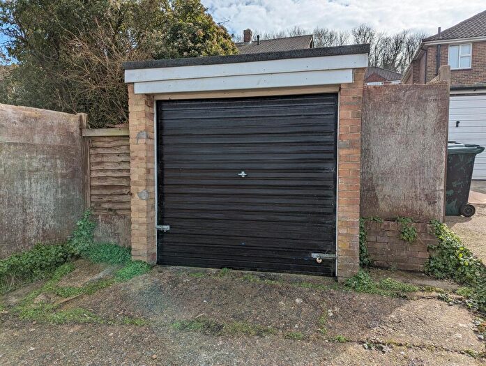 Garage / Parking To Rent In Egginton Road, Brighton, East Sussex, BN2