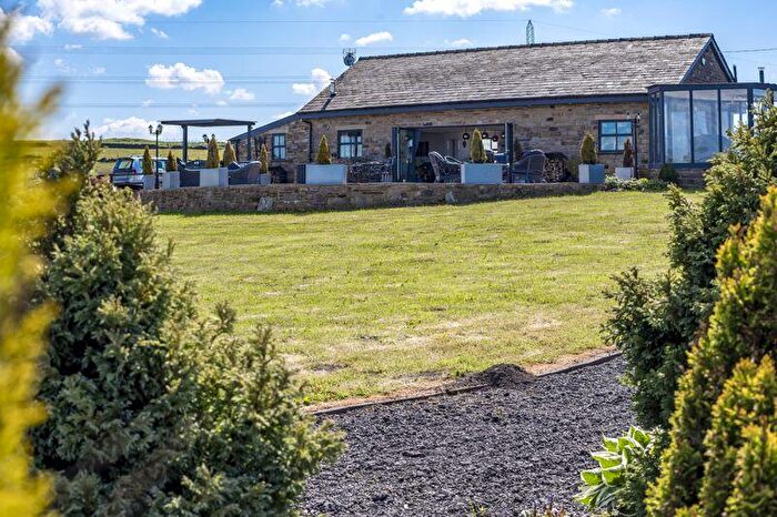 4 Bedroom Barn Conversion For Sale In Acre View, Strinesdale, OL4