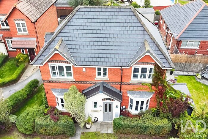 3 Bedroom Detached House For Sale In Bramley Close, Blackpool, FY4