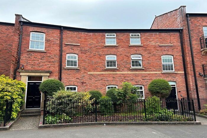 2 Bedroom Flat For Sale In South Street, Royles Square South Street, SK9