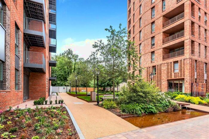 1 Bedroom Apartment To Rent In Alexandra Palace Gardens, Clarendon, Hornsey, N8