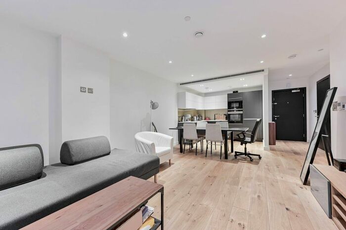 1 Bedroom Flat To Rent In Elizabeth Court, Westminster, London, SW1P