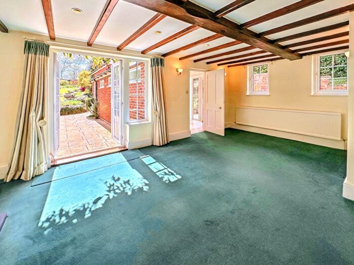 5 Bedroom Semi-Detached House For Sale In Main Street, East Haddon, NN6