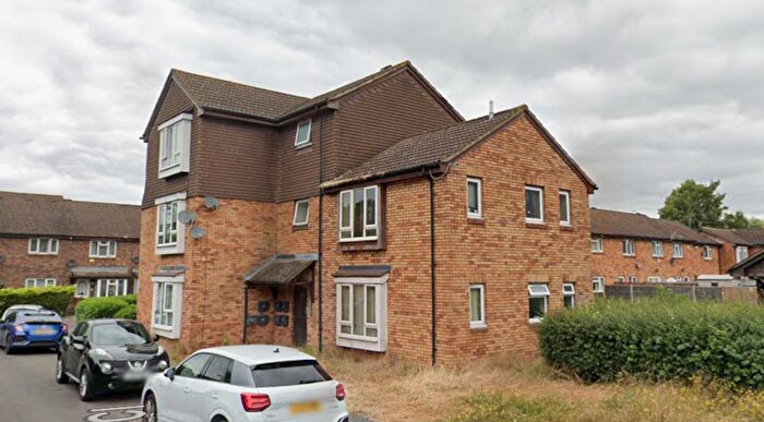1 Bedroom Flat To Rent In Hindhead Close, Uxbridge, UB8