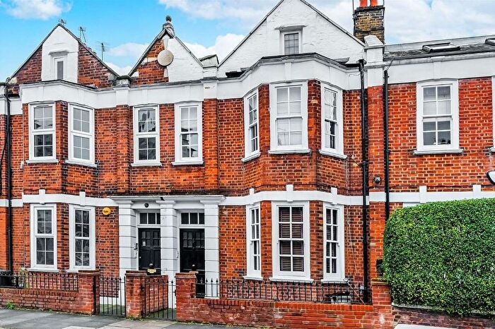 2 Bedroom Flat To Rent In Sedlescombe Road, London, SW6