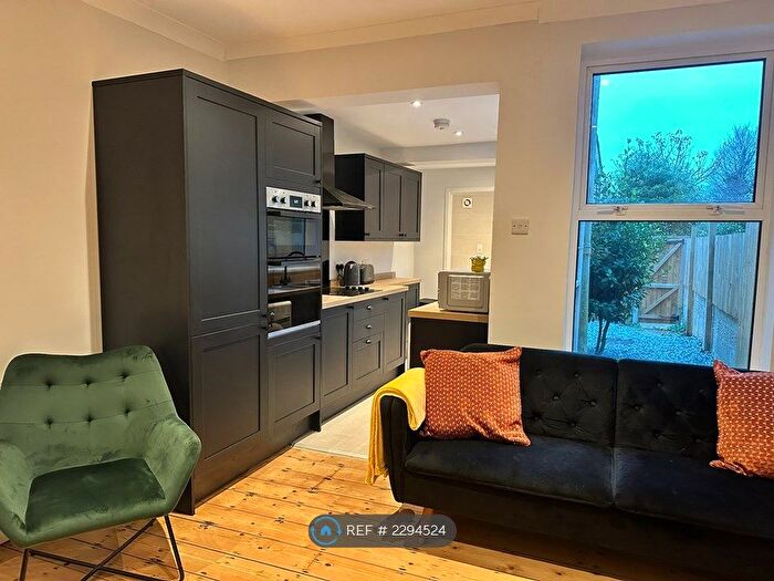 3 Bedroom Terraced House To Rent In Silver Road, Norwich, NR3