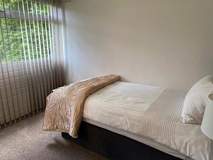 2 Bedroom Flat For Sale In Chelmesford Court, Nash Square, Perry Barr, Birmingham, B42