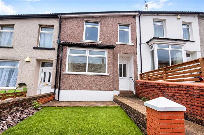 2 Bedroom Terraced House For Sale In Oak Street, Tonypandy, CF40