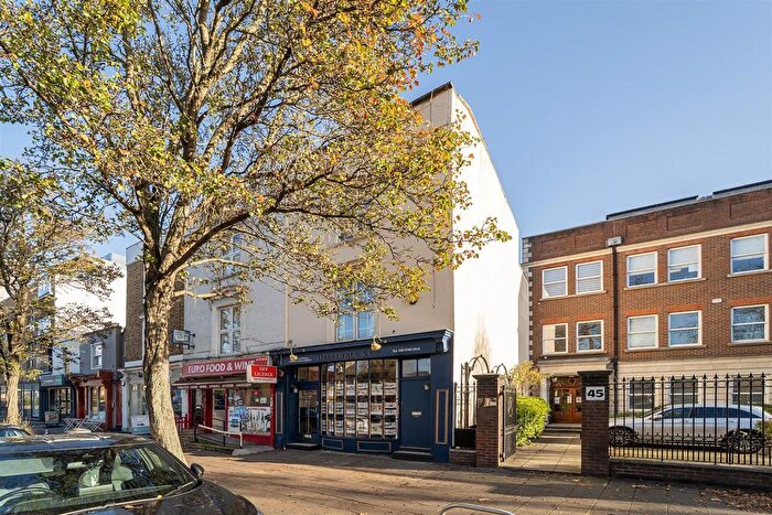 Studio To Rent In St Marys Road, Ealing, W5