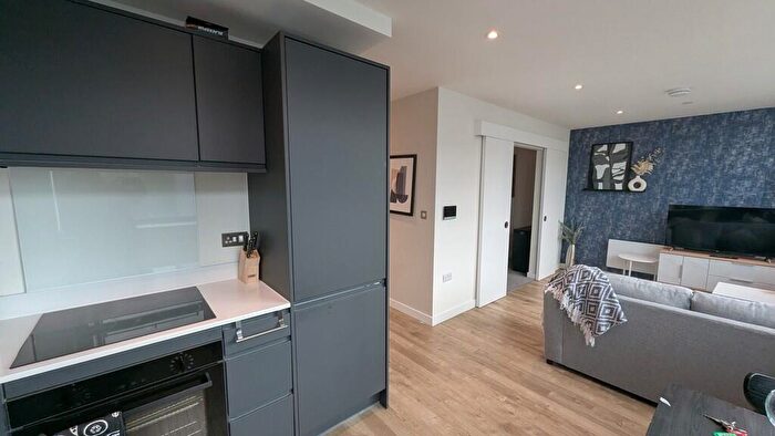 1 Bedroom Apartment To Rent In Paragon House A, Seymour Grove, M16