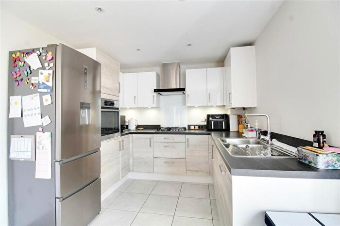 2 Bedroom Semi-Detached House For Sale In Brick Work Lane, Hook, RG27