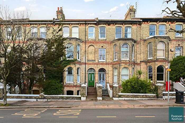 2 Bedroom Flat For Sale In Goldstone Villas, Hove, BN3