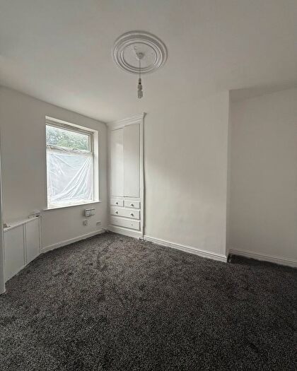 2 Bedroom Terraced House To Rent In Ridley Street, Oldham, OL4
