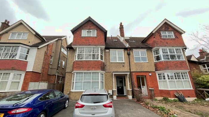 1 Bedroom Apartment To Rent In Camborne Road, Sutton, SM2