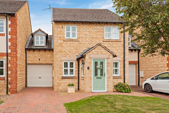 3 Bedroom Detached House For Sale In Glinton Road, Helpston, Peterborough, PE6