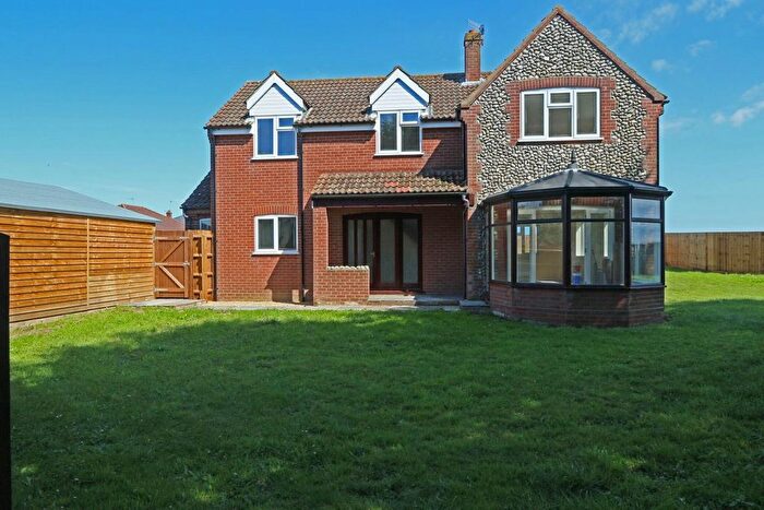 3 Bedroom Property To Rent In Metton Road, Cromer, NR27