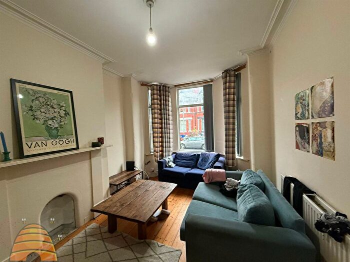 6 Bedroom Terraced House To Rent In Lausanne Road Manchester, M20