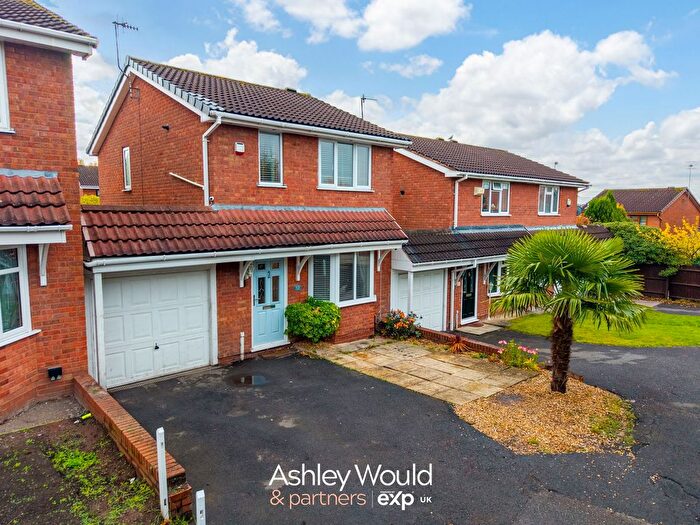 3 Bedroom Detached House For Sale In Belvoir Close, Dudley, DY1