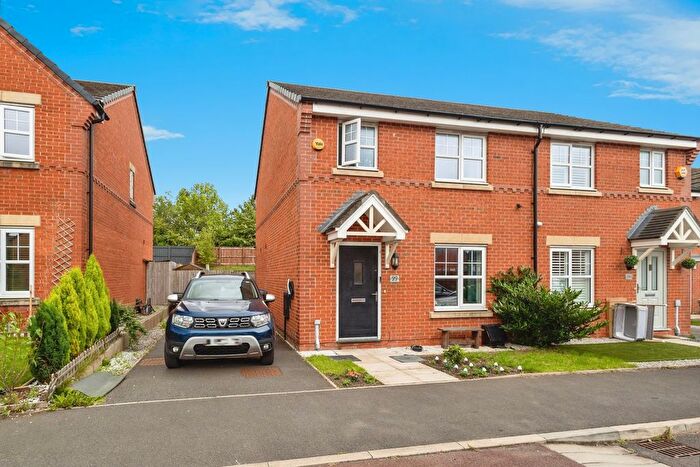 3 Bedroom Semi-detached House For Sale In Waterhouses Street, Audenshaw, Manchester, Greater Manchester, M34