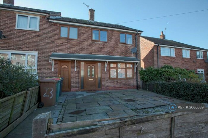 3 Bedroom Detached House To Rent In Cartmel Place, Ashton-On-Ribble, Preston, PR2