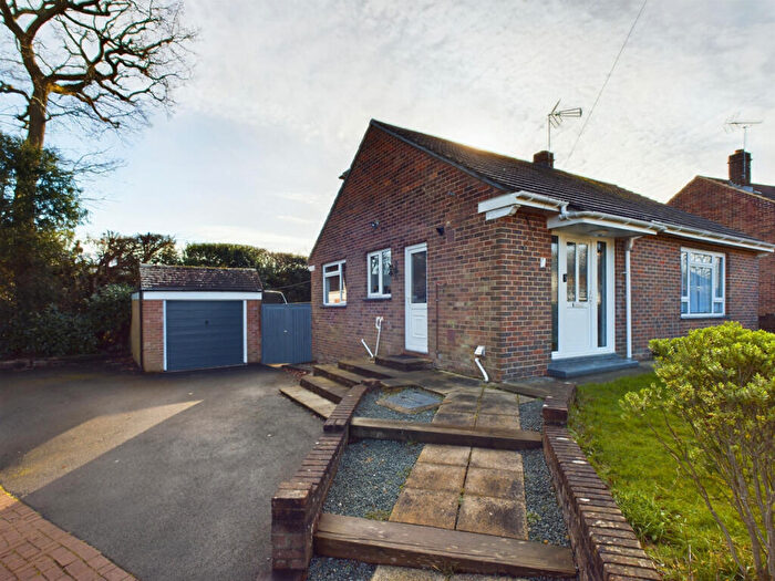 3 Bedroom Detached Bungalow To Rent In Woodcroft Gardens, Waterlooville, PO8
