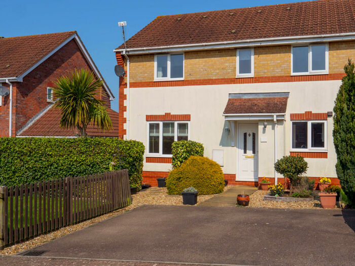2 Bedroom Terraced House To Rent In Lyon Close, Crawley, RH10