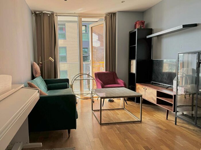 1 Bedroom Flat To Rent In Ability Place, Millharbour, London, E14