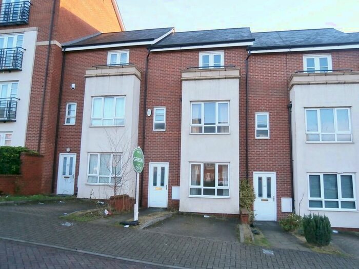 4 Bedroom Terraced House To Rent In City View, Erdington, B23