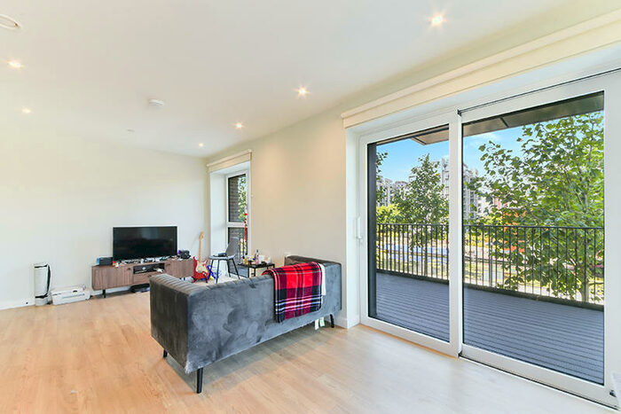 2 Bedroom Apartment To Rent In Tottenham Hale London, N17