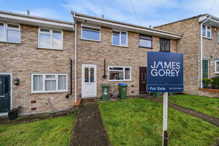 2 Bedroom Terraced House For Sale In Lenor Close, Bexleyheath, DA6