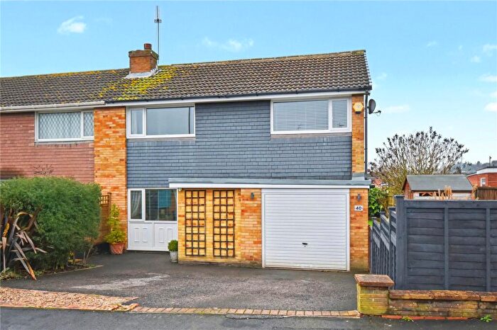 3 Bedroom Semi-Detached House For Sale In Cotswold Drive, Garforth, Leeds, West Yorkshire, LS25