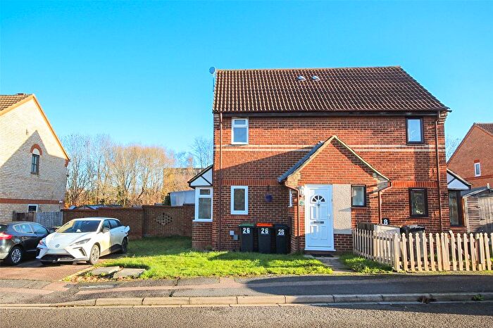 1 Bedroom Terraced House For Sale In Poppyfields, Bedford, Bedfordshire, MK41