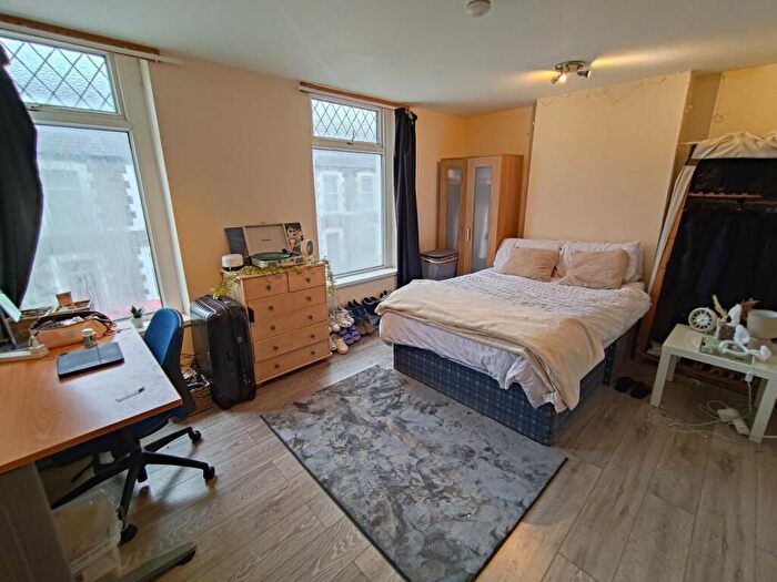 6 Bedroom House To Rent In Flora Street, Cathays, Cardiff, CF24