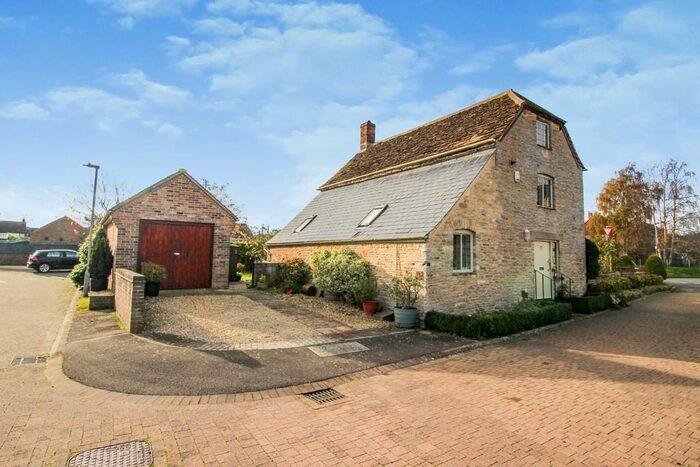 2 Bedroom Detached House To Rent In Abingdon Court Farm, Cricklade, Swindon, SN6