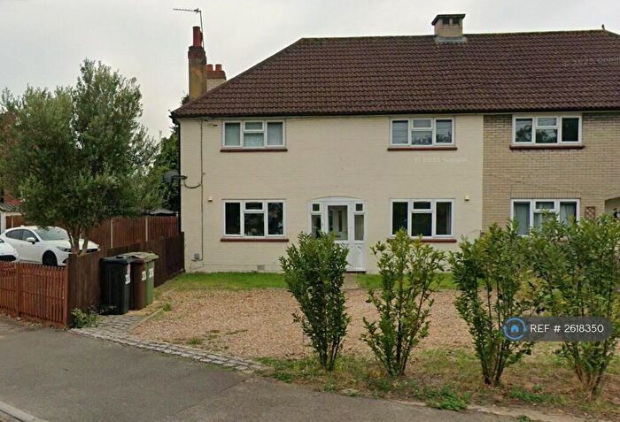 2 Bedroom Maisonette To Rent In Hook Road, Epsom, KT19