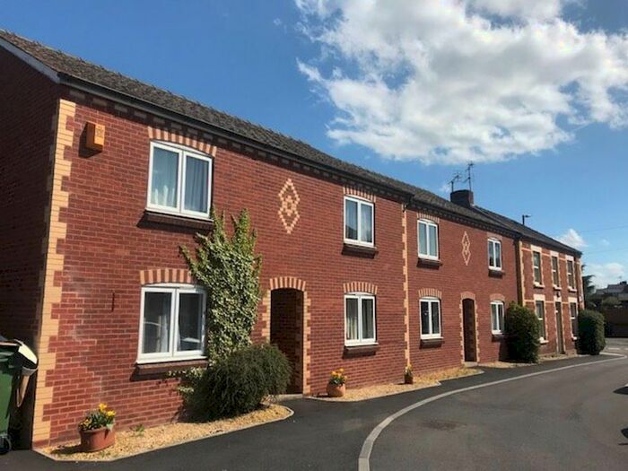 Studio To Rent In Ledbury Road, HR1