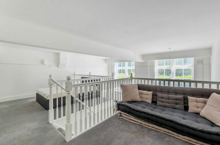 1 Bedroom Flat To Rent In Este Road, Clapham Junction, London, SW11