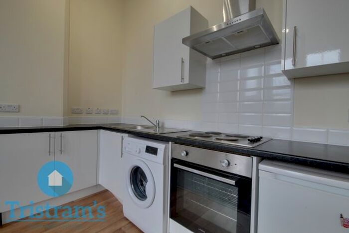 2 Bedroom Flat To Rent In Ebury Road, Nottingham, NG5