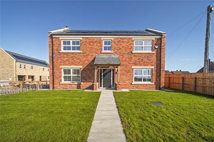 4 Bedroom Detached House For Sale In Whitehouse Farm, Bearpark, Durham, DH7