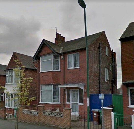 6 Bedroom Semi-Detached House To Rent In Harrington Drive, NG7