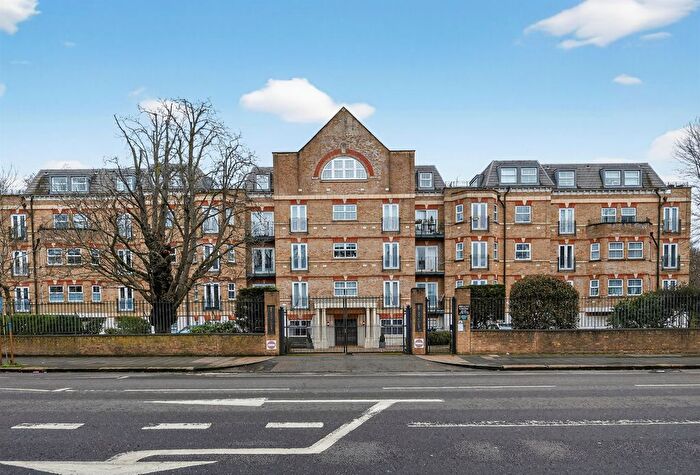 1 Bedroom Flat For Sale In The Vale, London, W3