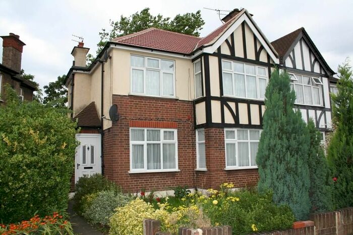 2 Bedroom Maisonette For Sale In Windermere Court, Wembley, HA9
