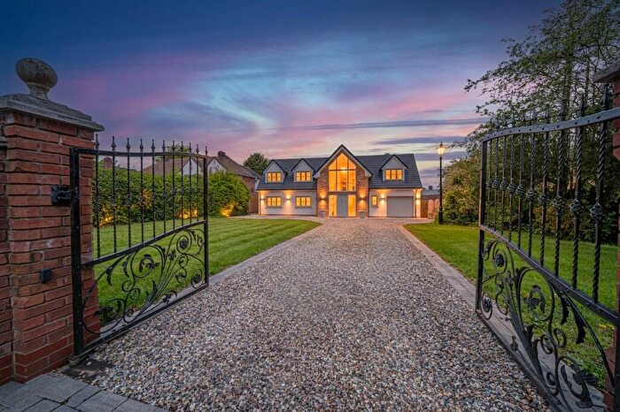 5 Bedroom Detached House For Sale In Broad Lane, Tanworth-In-Arden, B94