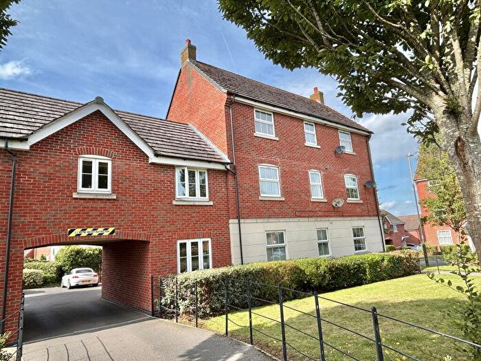 2 Bedroom Flat For Sale In Brompton Road, Hamilton, Leicester, Leicestershire., LE5